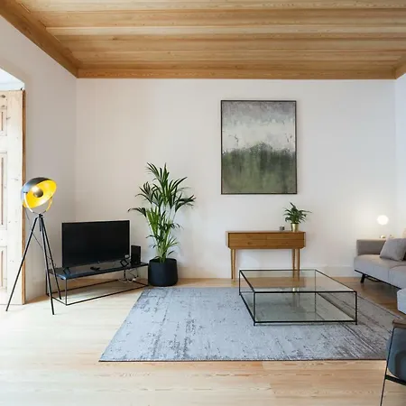 Апартаменты Feels Like Baixa Chic With Garden Oasis