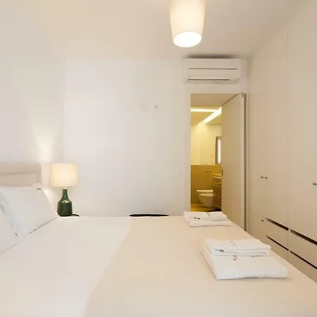 Feels Like Baixa Chic With Garden Oasis